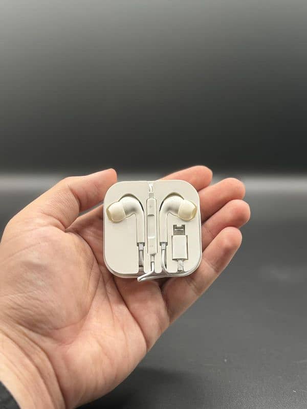 Best Earphone for all 3