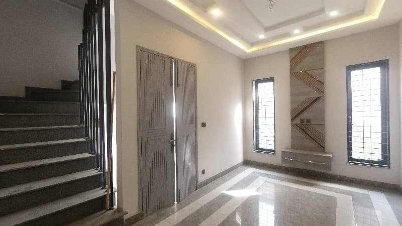 562 Square Feet House In GT Road For Sale At Good Location 9