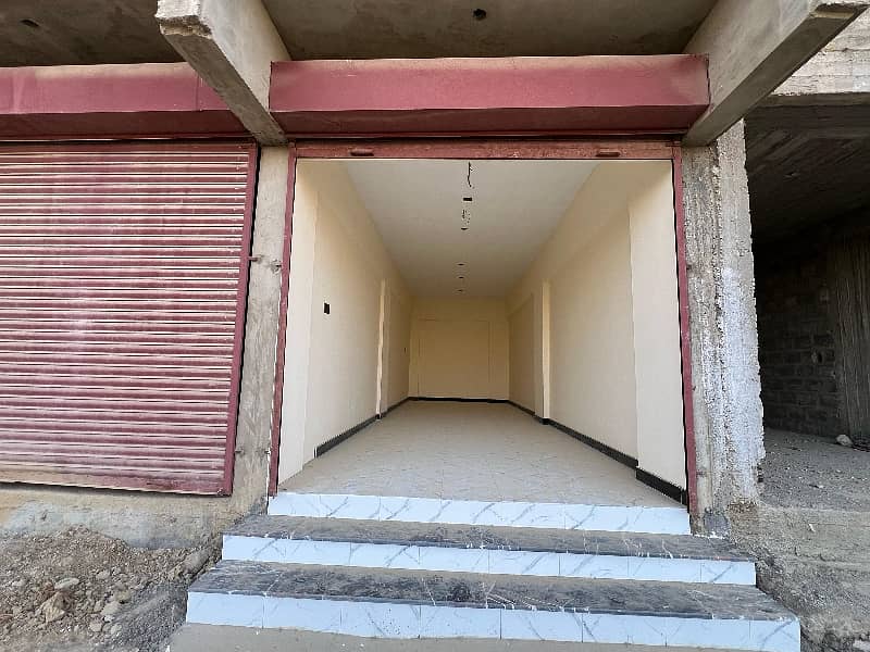 Ready Shop Available For Sale Near 4k Chowrangi (300sqft) 11