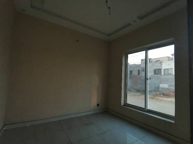 Facing Park 3 Marla House For Sale In Royal Enclave Lahore In Only Rs. 8500000 6