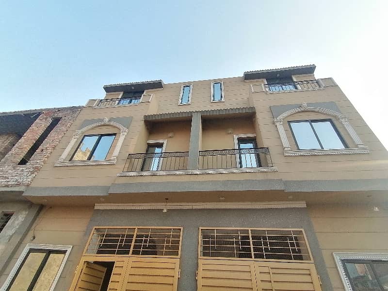 Ideal Prime Location House In Lahore Available For Rs. 7200000 1