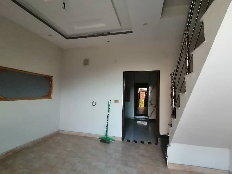 Ideal Prime Location House In Lahore Available For Rs. 7200000 2