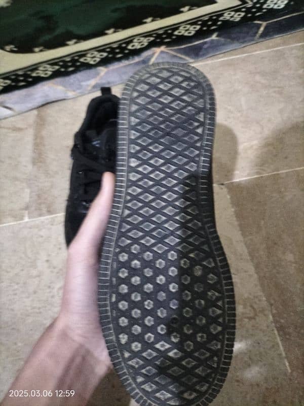 I am selling my shoes 2