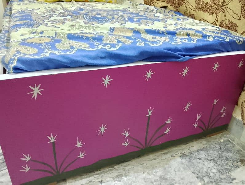 girls single bed Hy 1