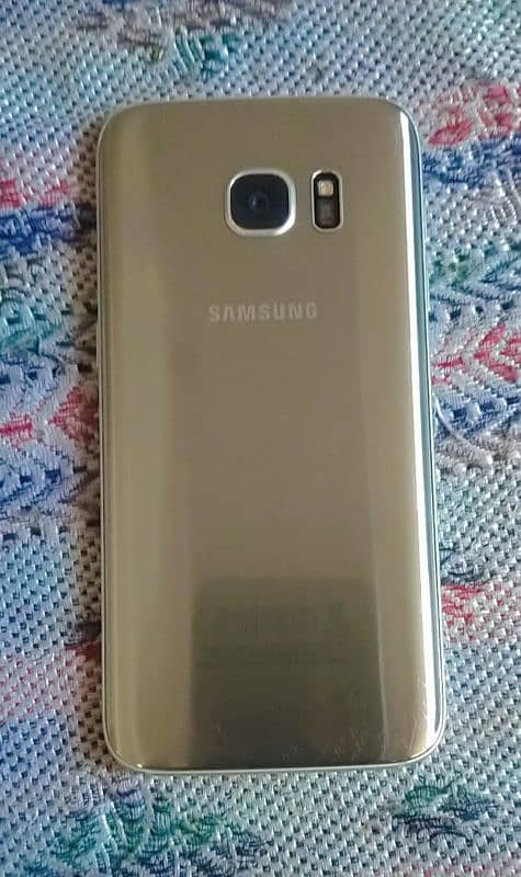 Samsung Galaxy S7 . 1