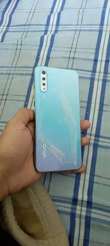 Vivo s1 4