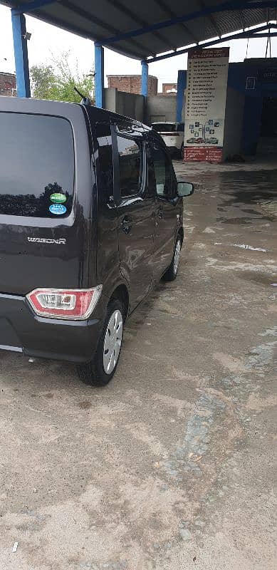 Suzuki Wagon R 2019 4