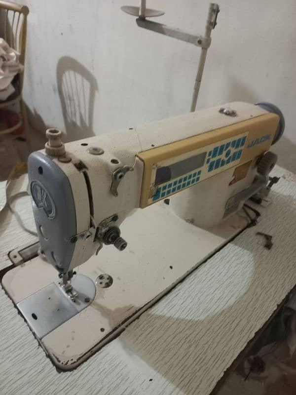 Silai joki machine for sale good condition her chez oky bahria phase 7 0