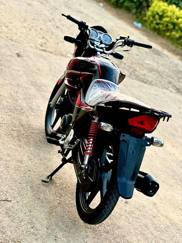 honda cb 150 excellent condition 13