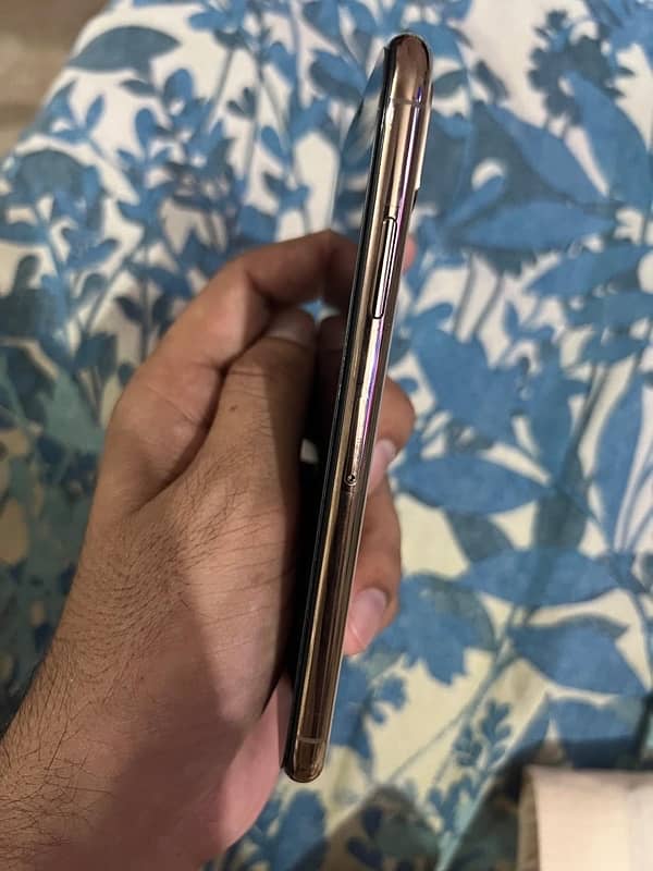 Iphone xs pta approved 4