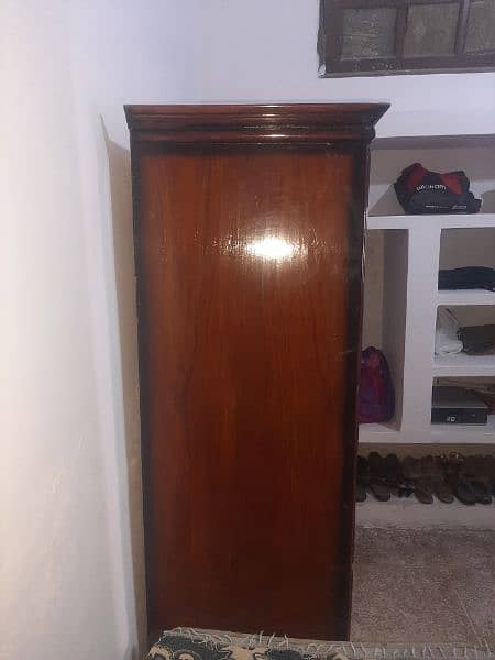 wooden wardrobe 0