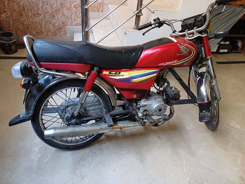 Honda CD 70  urgent sale o3o417654o8 3