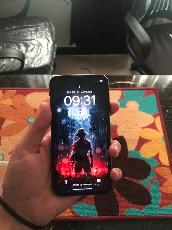 iPhone 11 - 128GB, Slightly Used, Urgent Sale! 3