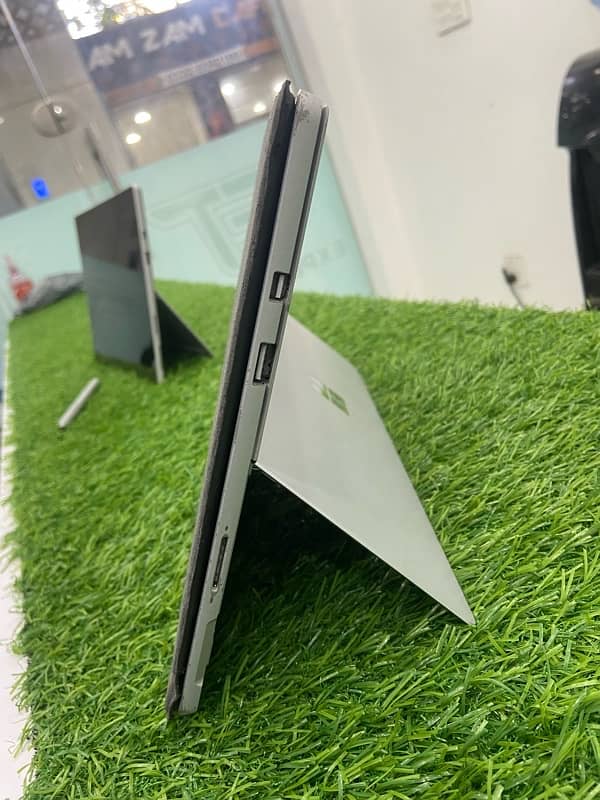Microsoft Surface Pro 7 Core i7 Generation 10th 16gb ram 256gb ssd 3