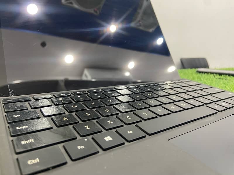 Microsoft Surface Pro 7 Core i7 Generation 10th 16gb ram 256gb ssd 5