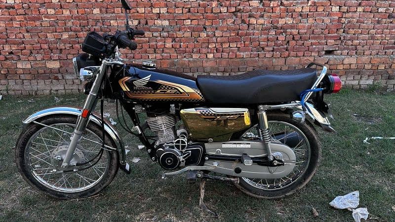 Honda 125 special addition 3