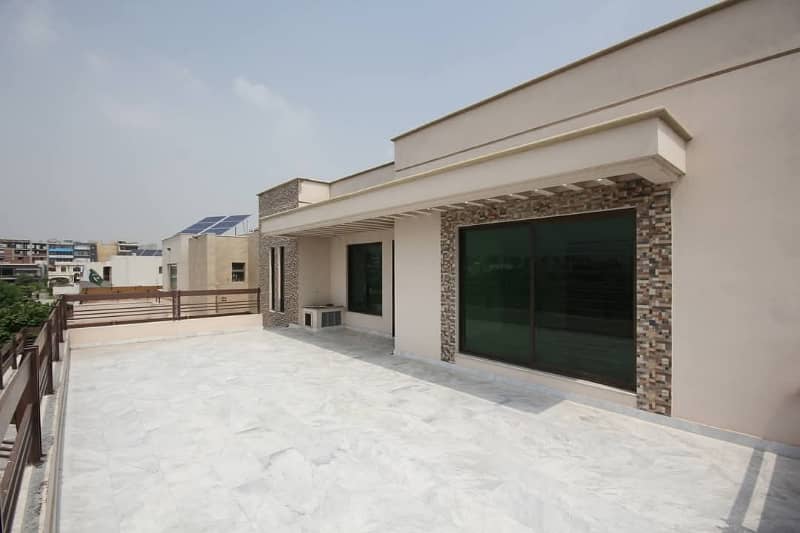 1 Kanal Beautifully Designed Modern House Upper Portion For Rent In DHA Phase 8 Ex Park View Price Negotiable 14