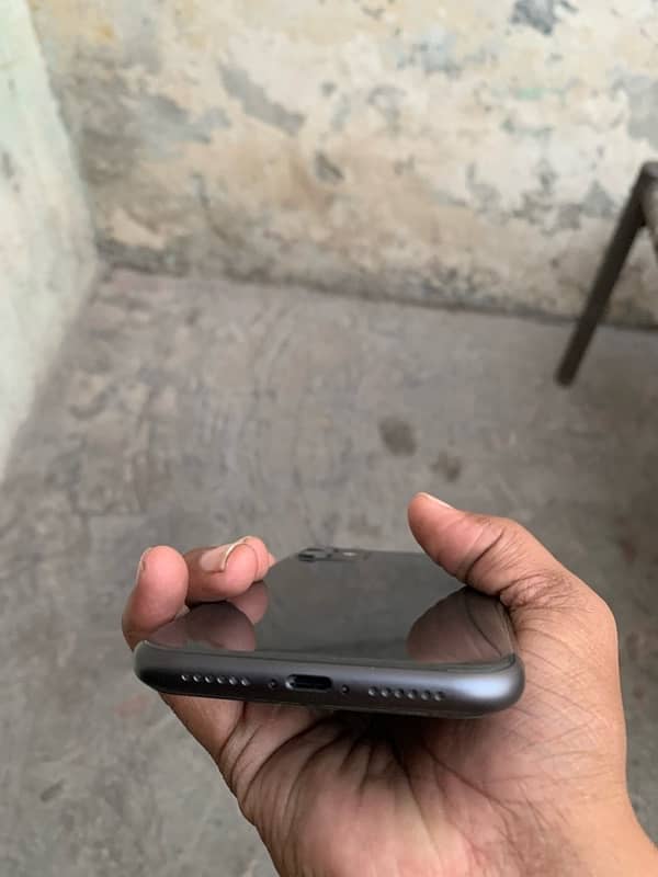 iphone 11 jv 64 GB 1