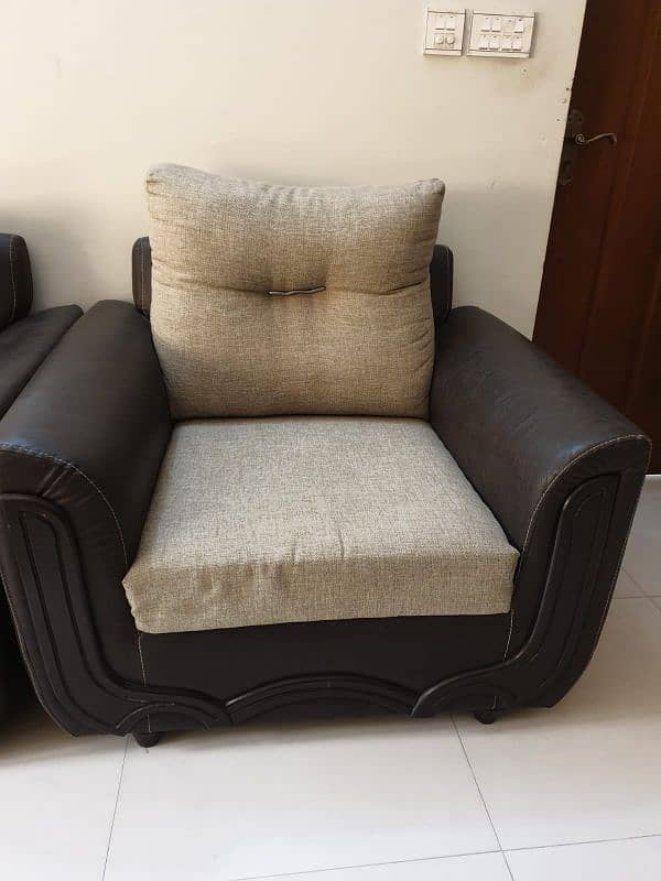 Elegant 5 Seater Sofa Set 1