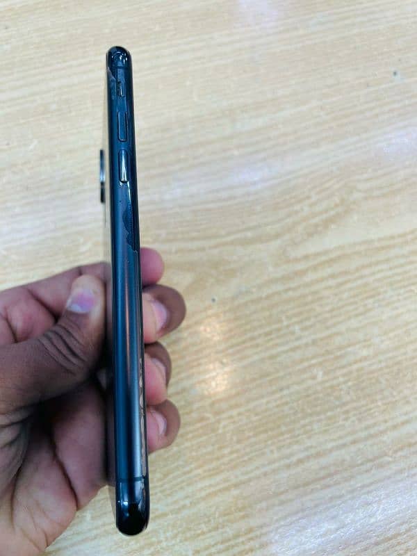 iPhone X pTA Approved 64gb 10/9 condition 2