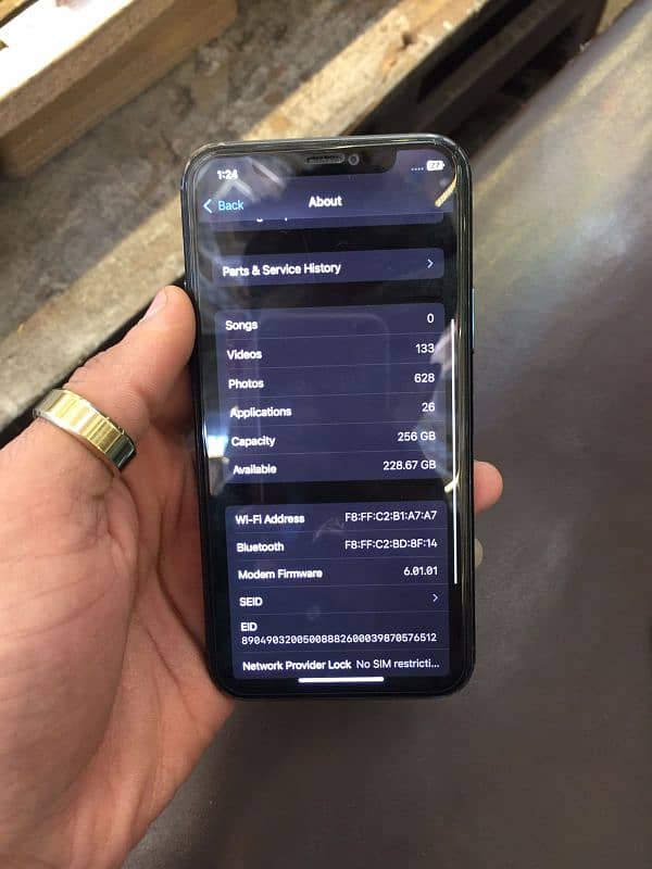 IPhone 11 pro 256 gp/ exchange possible 8