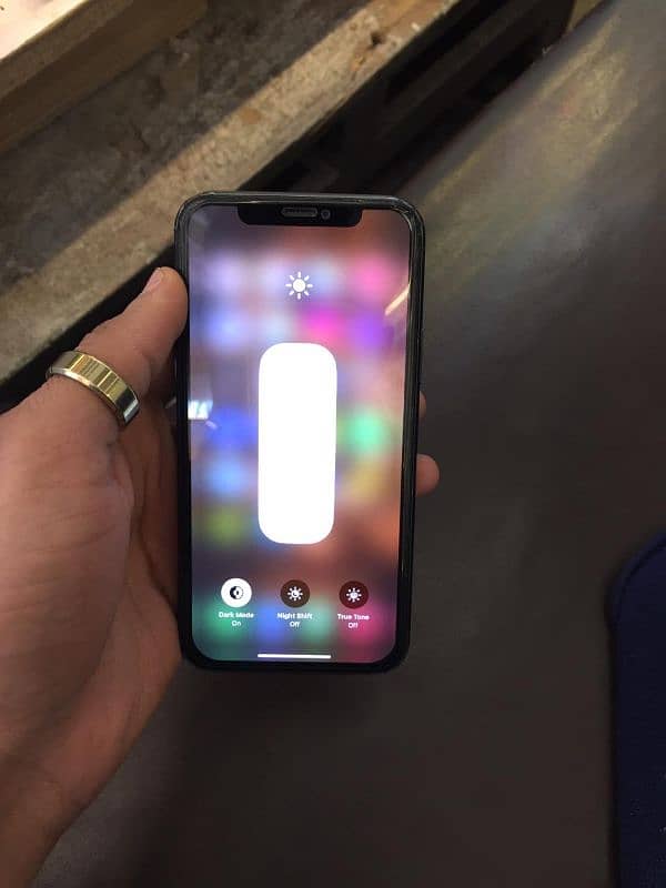 IPhone 11 pro 256 gp/ exchange possible 9