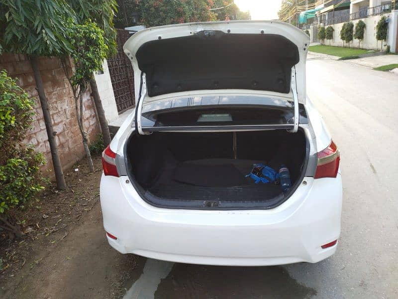 Toyota Corolla Altis Grande 2015/2016 12