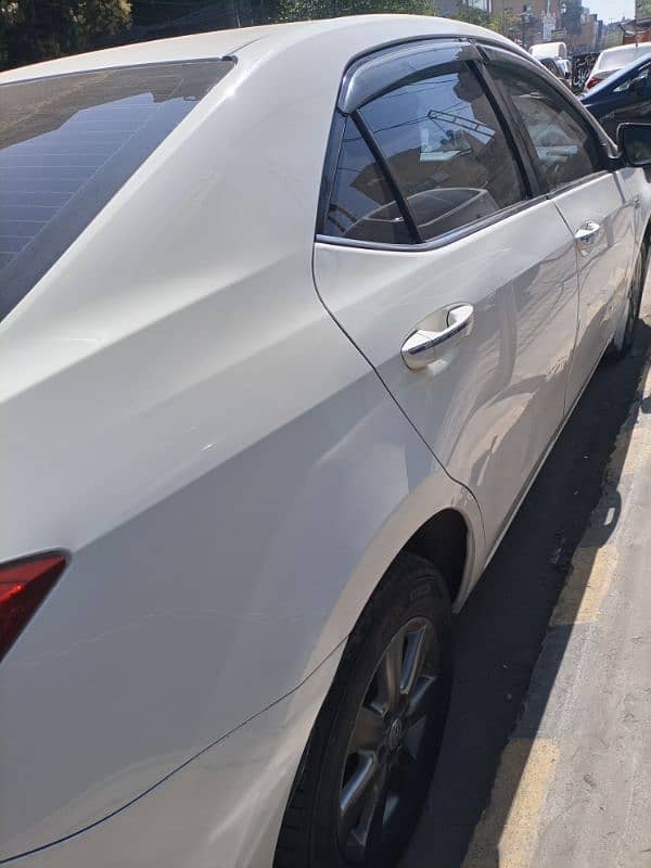 Toyota Corolla Altis Grande 2015/2016 15