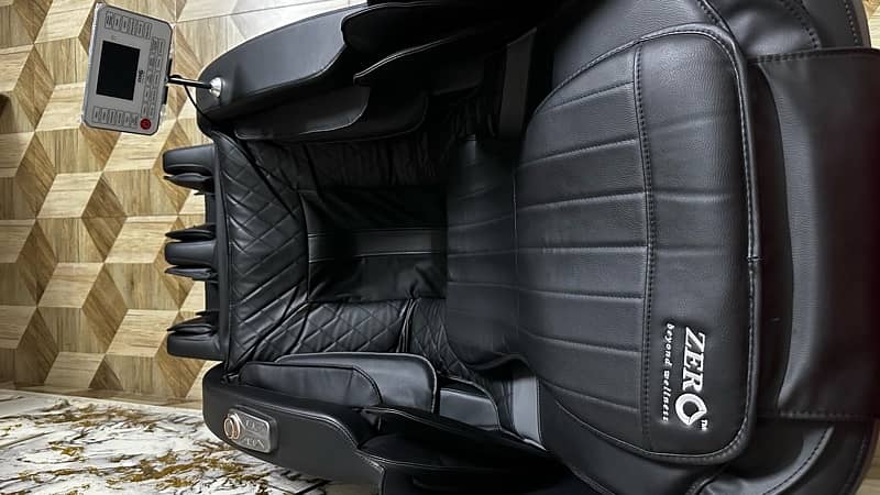 Zero Noir Massage Chair 1