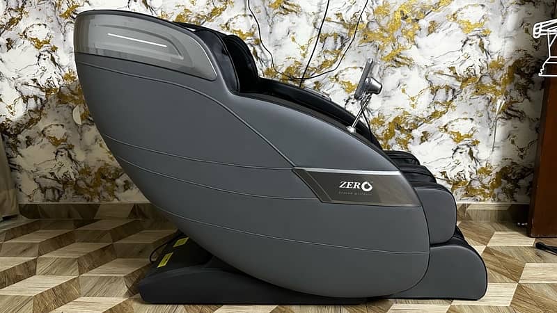 Zero Noir Massage Chair 2