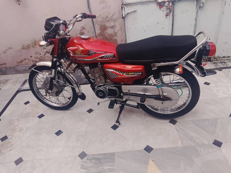 Honda CG 125 2017 4