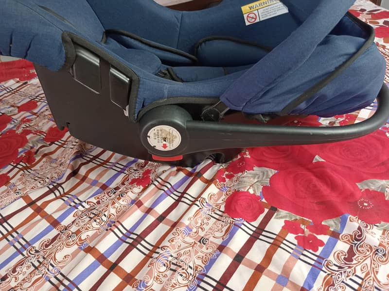 Tinnies Baby Carry Cot 4