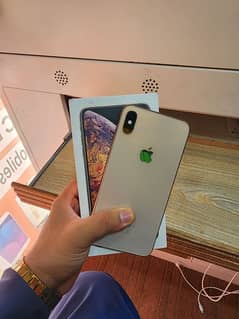 Iphone Xs max. 256gb. Full Box