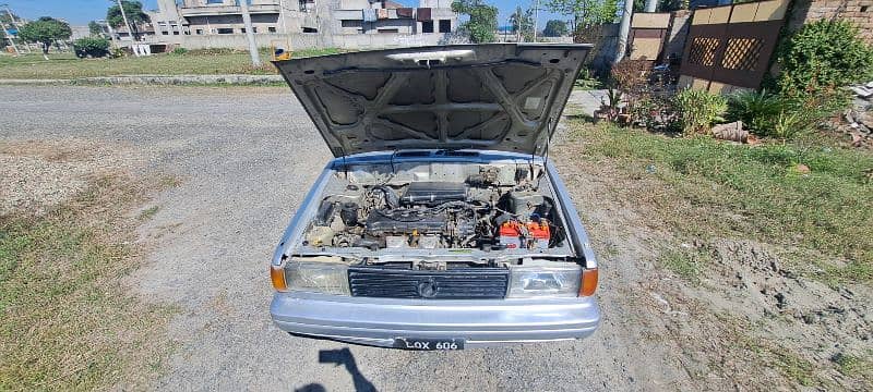 Nissan Sunny 1987 10