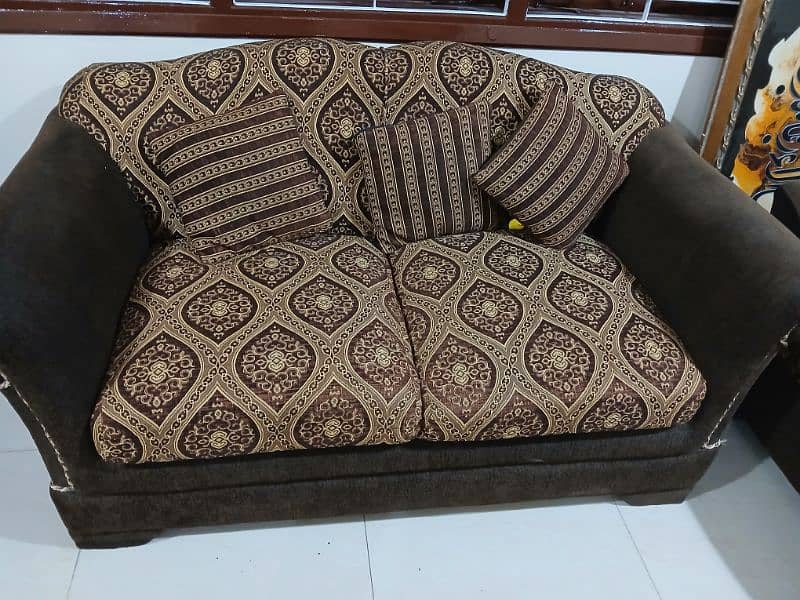 9 Seater Sofa Set (7 Seater + 2 Seater) 2