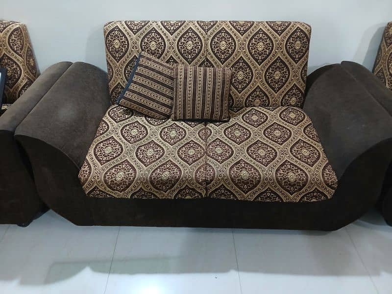 9 Seater Sofa Set (7 Seater + 2 Seater) 3