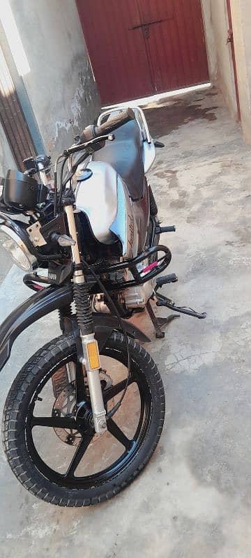 yamaha YBR Totally genuine 2017 model 1