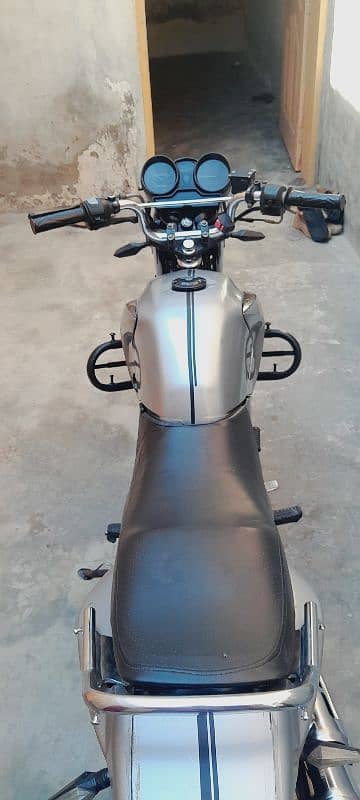 yamaha YBR Totally genuine 2017 model 8