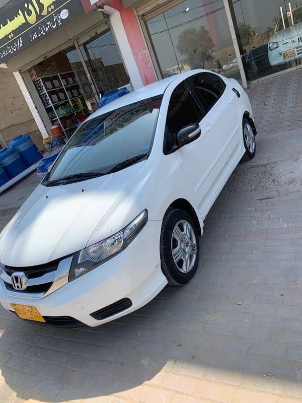 Honda City 20/21 reg Sindh totally genuine 4