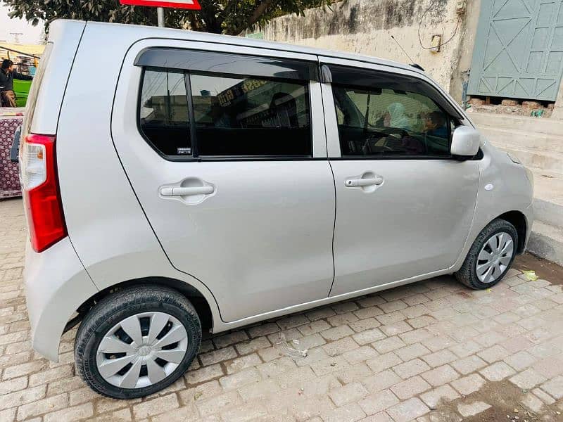 Suzuki Wagon R 2017 4