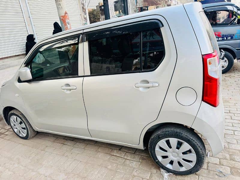 Suzuki Wagon R 2017 5