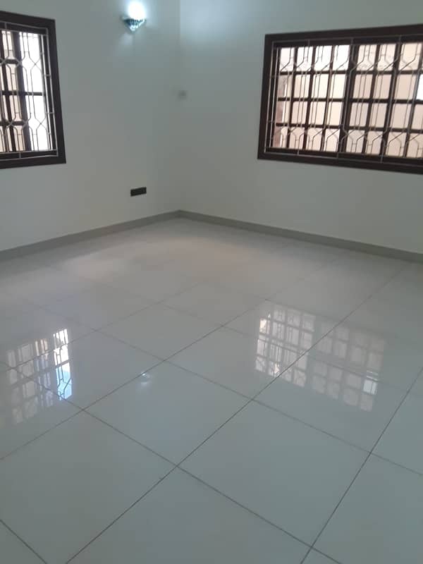 first floor portion for rent 3bedrooms TV lounge kitchen 3