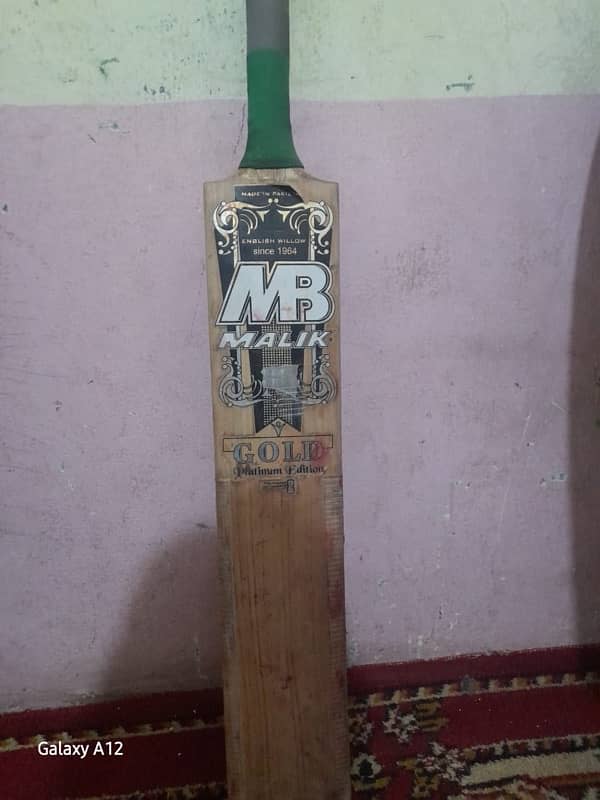 MB MALIK ORIGNAL BAT GOLDEN ADITION 5