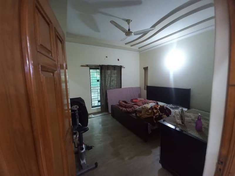 10 Marla 2 Bed Superb Upper Portion Is For Rent In Wapda Town E-2 Block 11