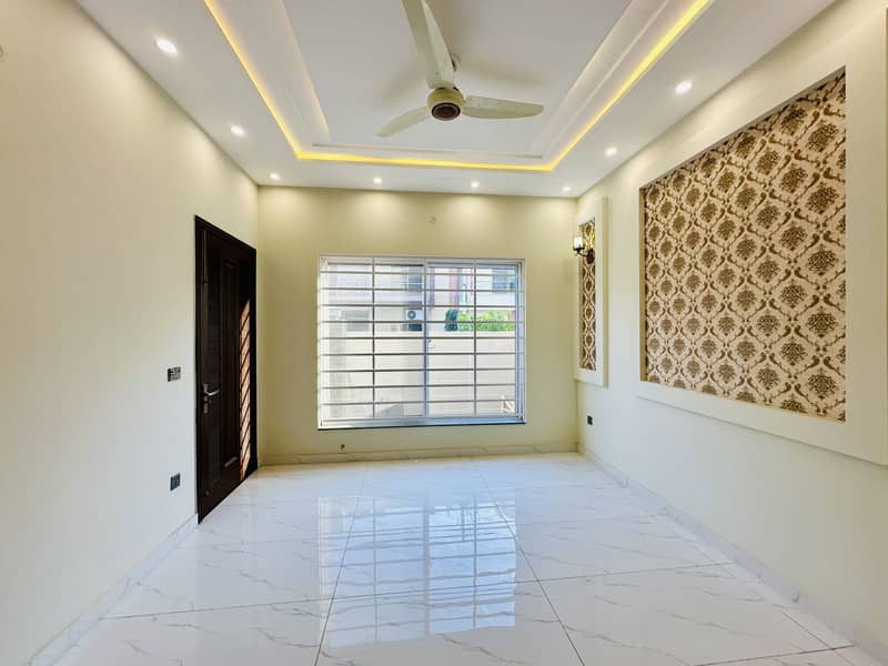 8 Marla Vip Italian Design Brand New House for Sale in Canal Garden near Bahria Town Lahore 1