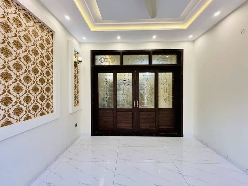 8 Marla Vip Italian Design Brand New House for Sale in Canal Garden near Bahria Town Lahore 2