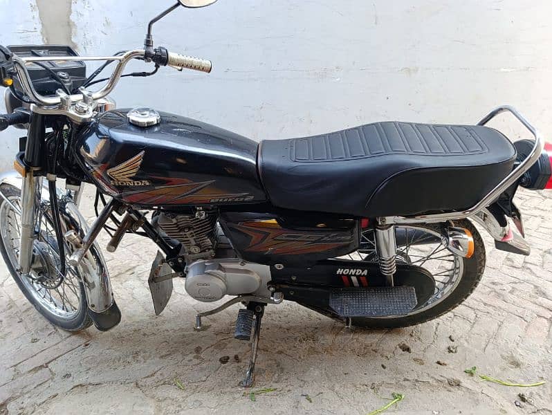 Honda 125cc (03080018225) 2