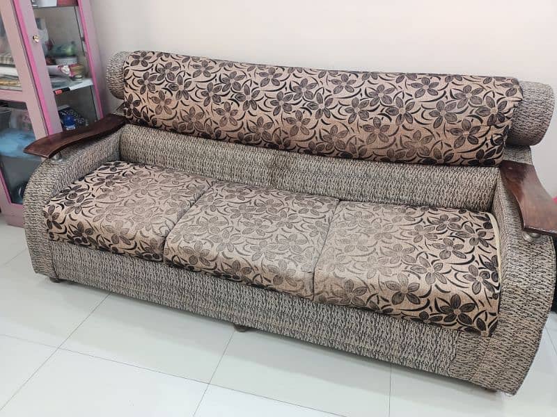 3 -  seater sofa. . . 0