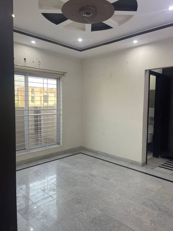 10 Marla House For Rent Lower Portion In Tip Society Lhr. 9