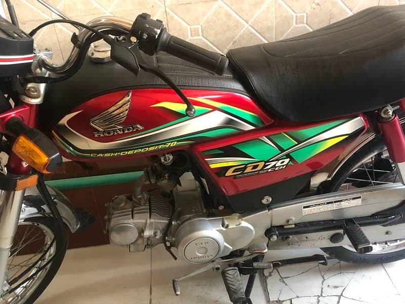 Honda CD 70 2022 5